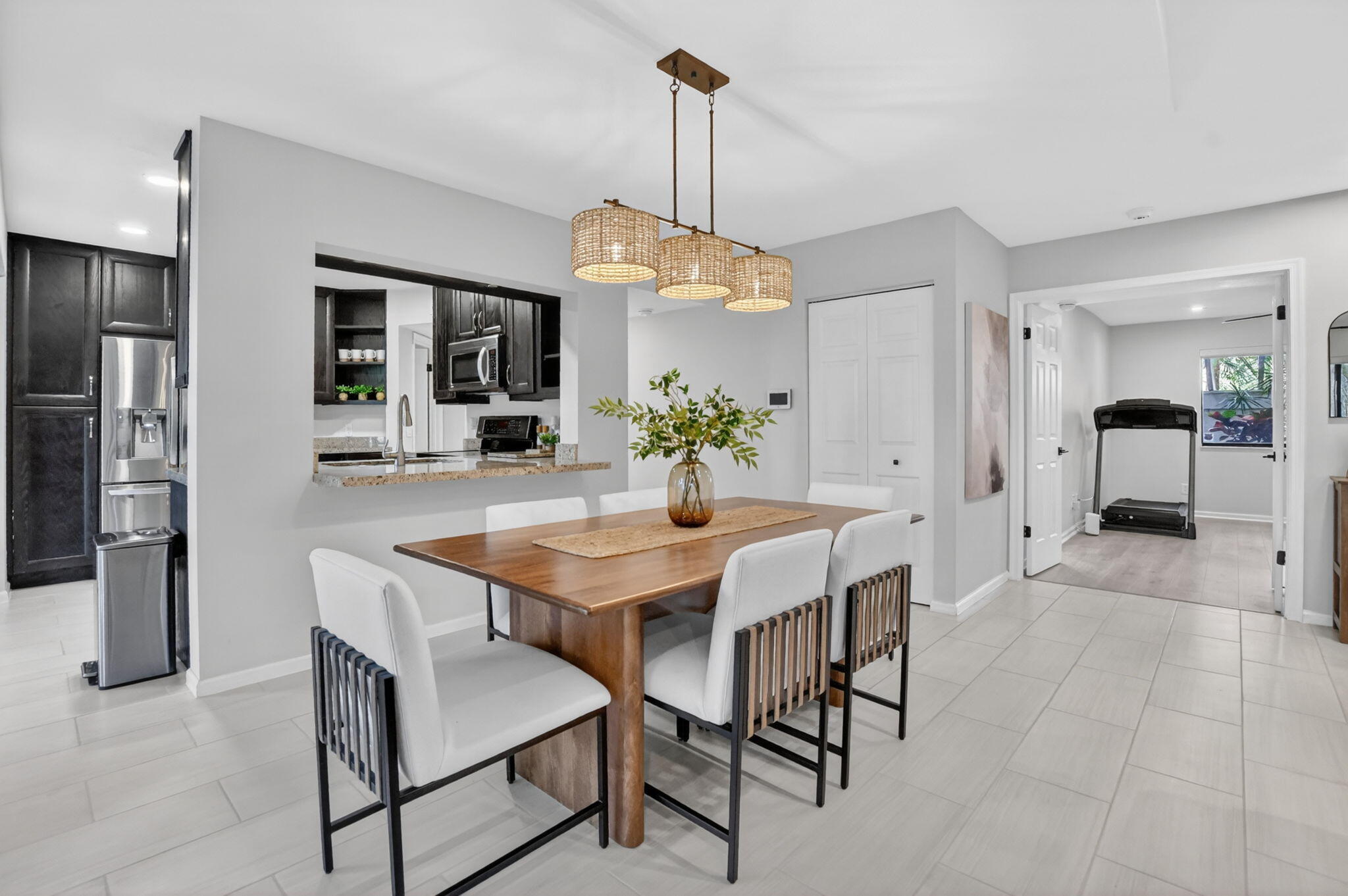 COACH HOUSES OF TOWN PLACE CONDO - Residential