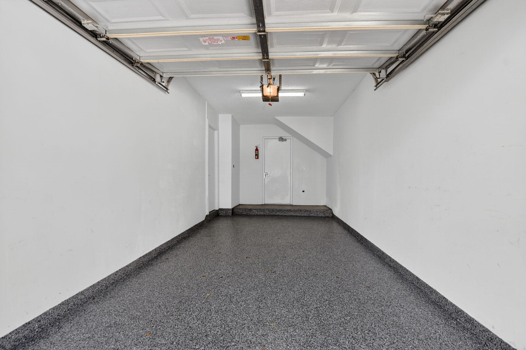 COACH HOUSES OF TOWN PLACE CONDO - Residential