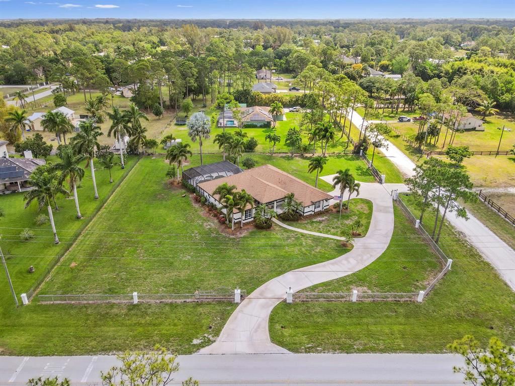 Photo of 14935 83rd Lane N, Loxahatchee, FL 33470 (MLS # R10886874)