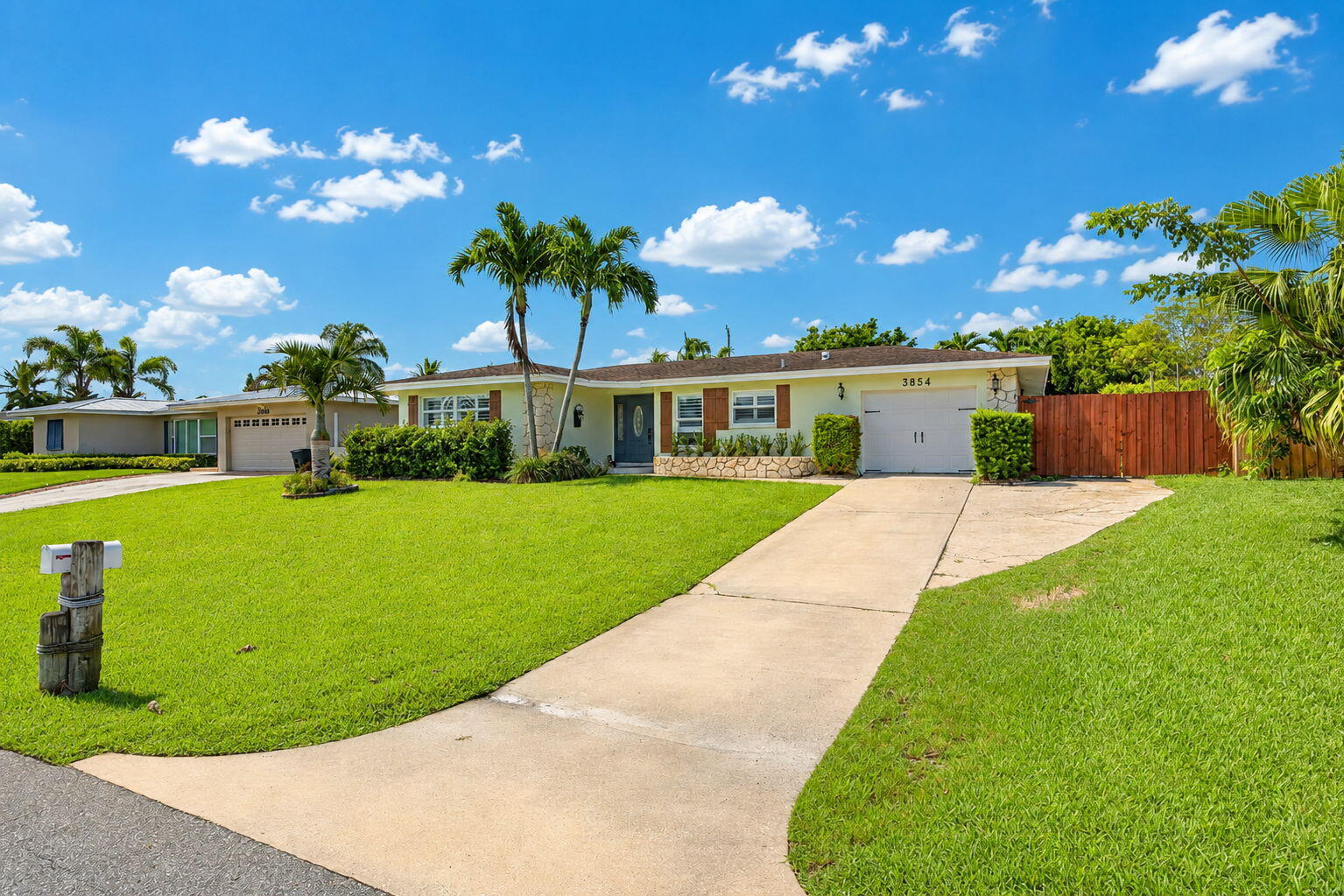 3854 BUTTERCUP Circle S