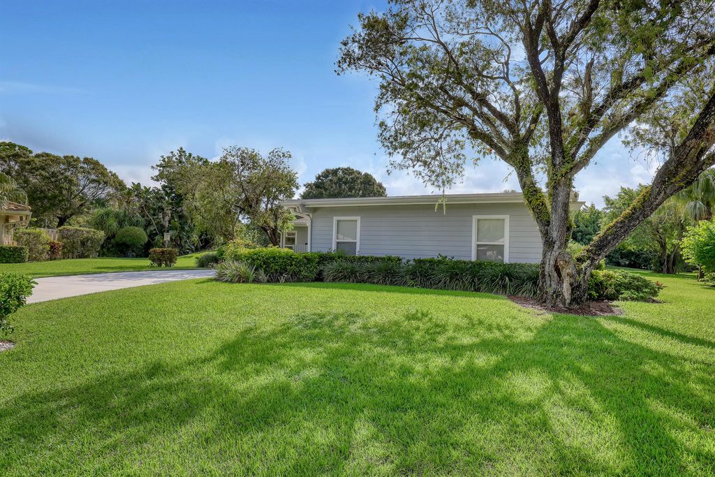 Photo of 13252 Sand Grouse Court, West Palm Beach, FL 33418 (MLS # R10926208)