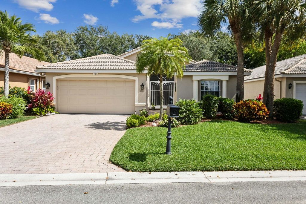 Photo of 6821 Viale Elizabeth, Delray Beach, FL 33446 (MLS # R10985786)
