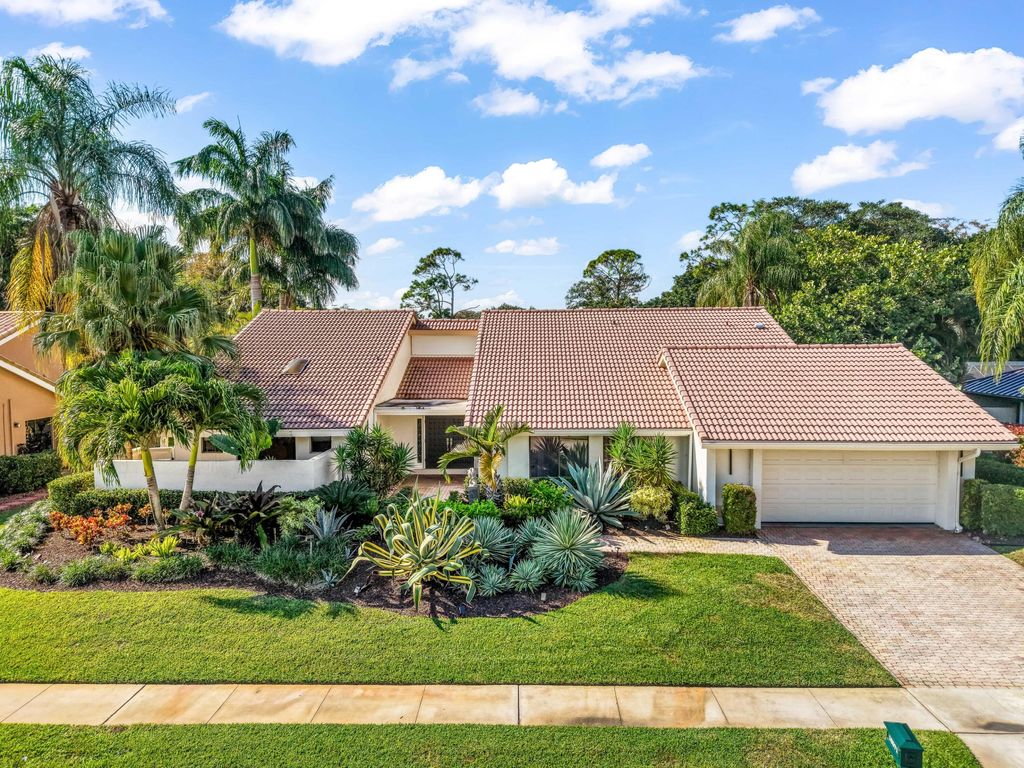 Photo of 10571 Boca Woods Lane, Boca Raton, FL 33428 (MLS # R11149513)