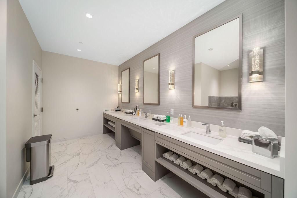 BOCA WOODS COUNTRY CLUB P - Residential