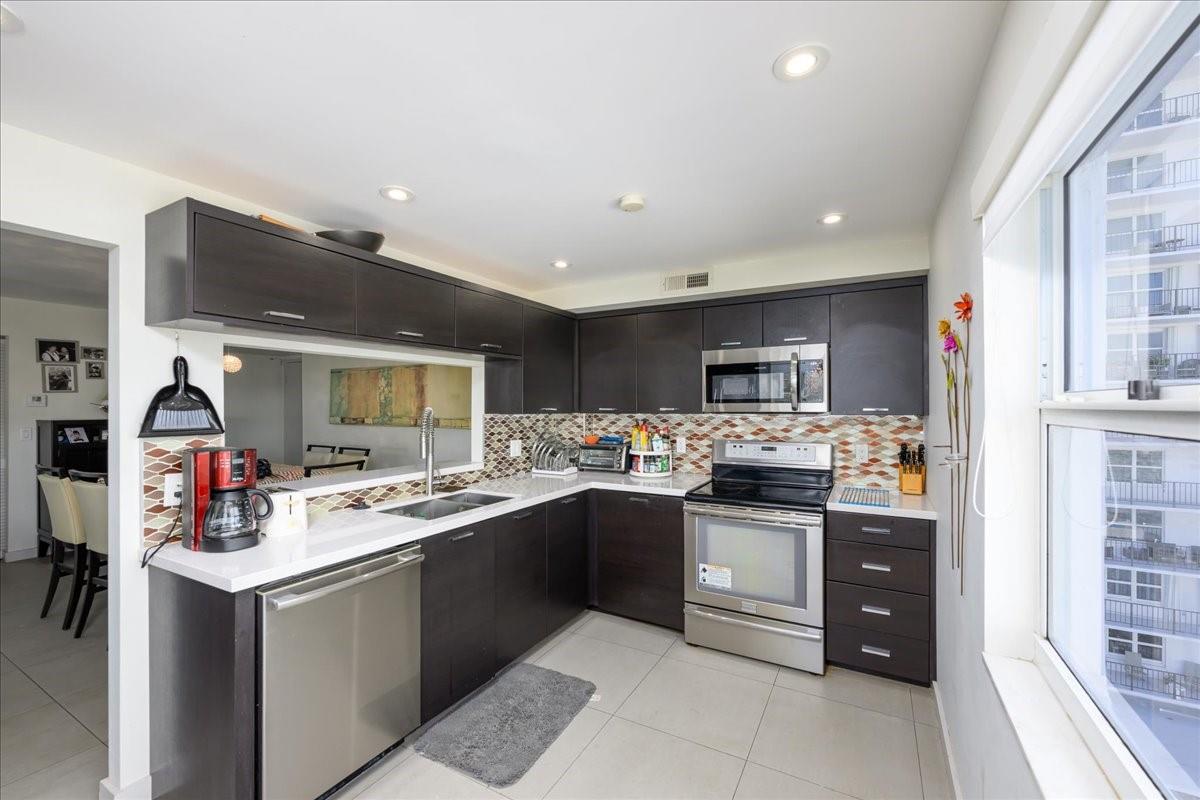 405 N Ocean Blvd 611