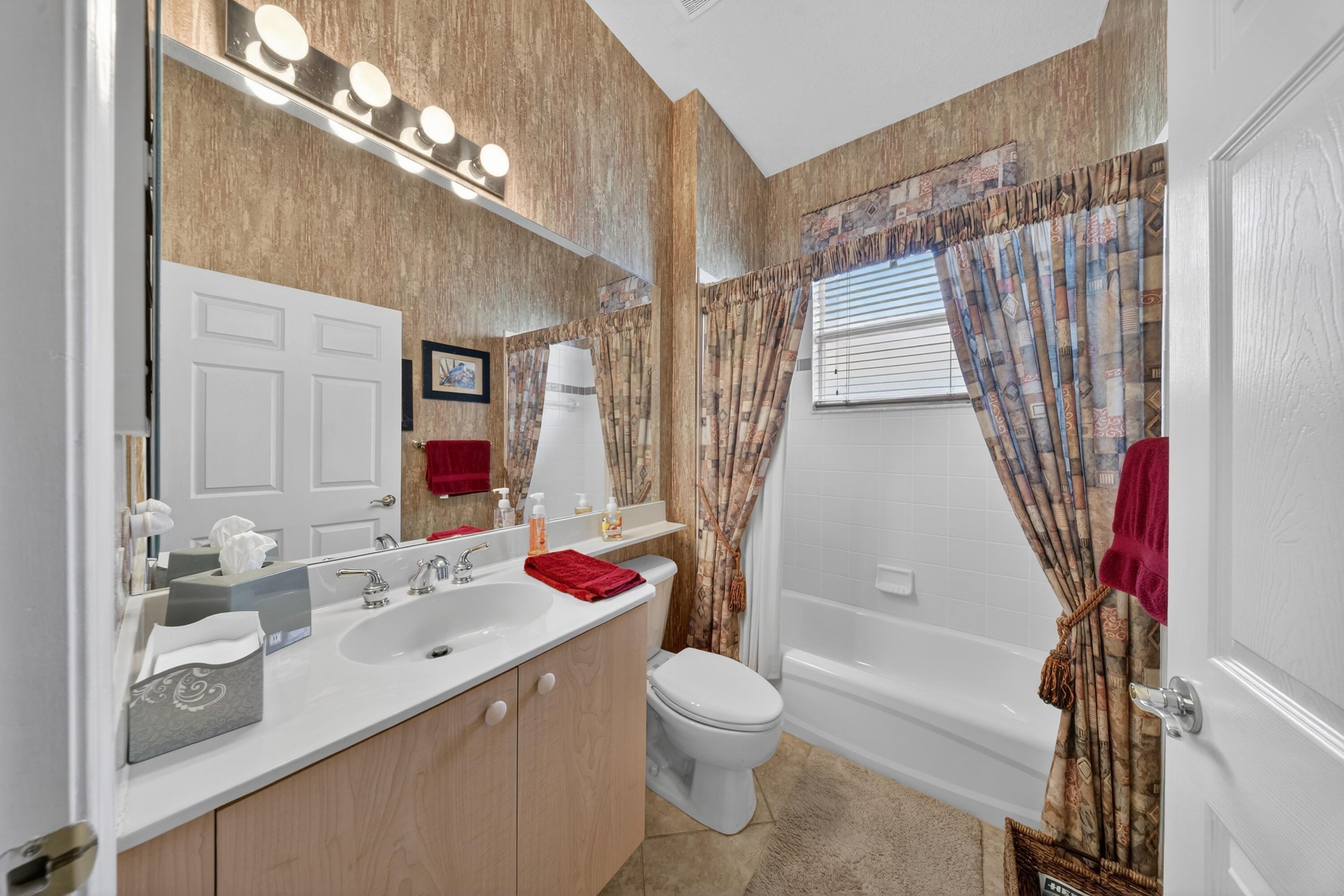 CASCADES AT ST. LUCIE WEST - Residential