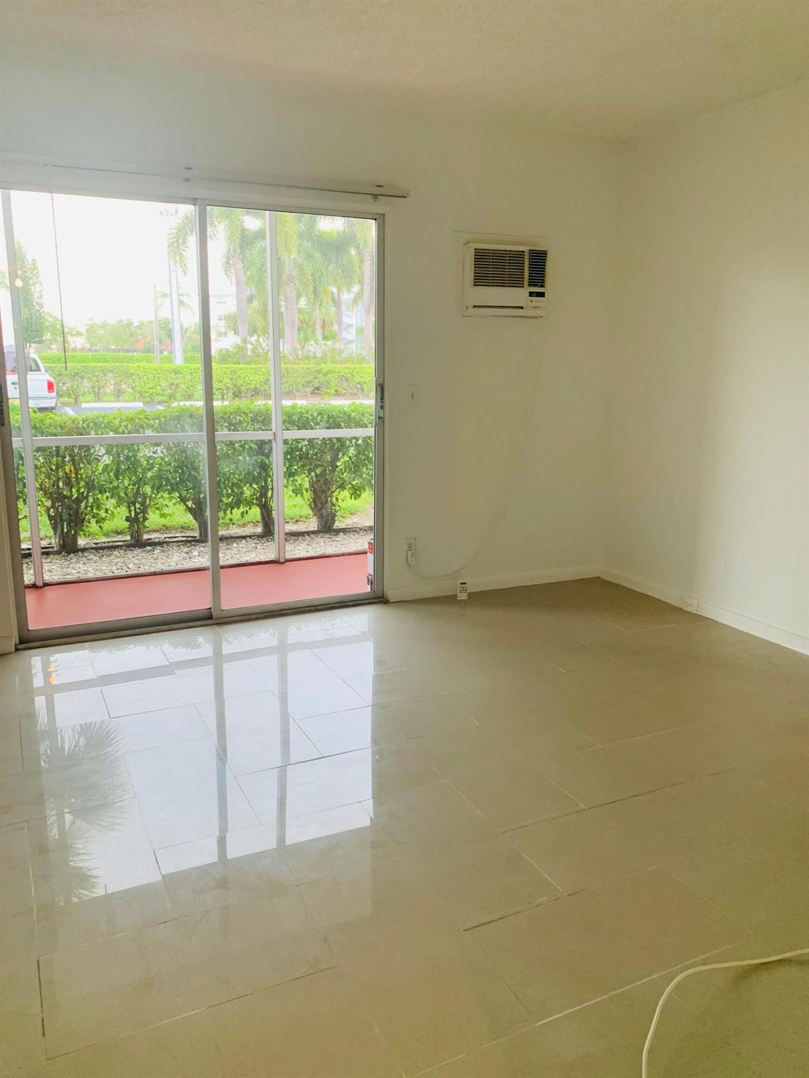 SUFFOLK AT CENTURY VILLAG - Residential Lease