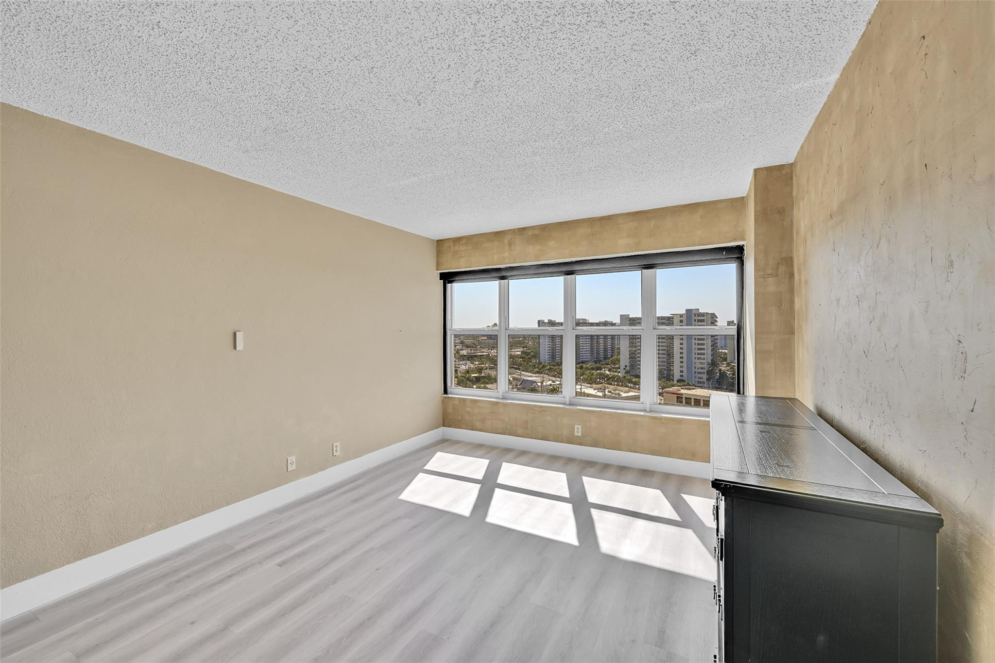 Royal Ambassador - Residential