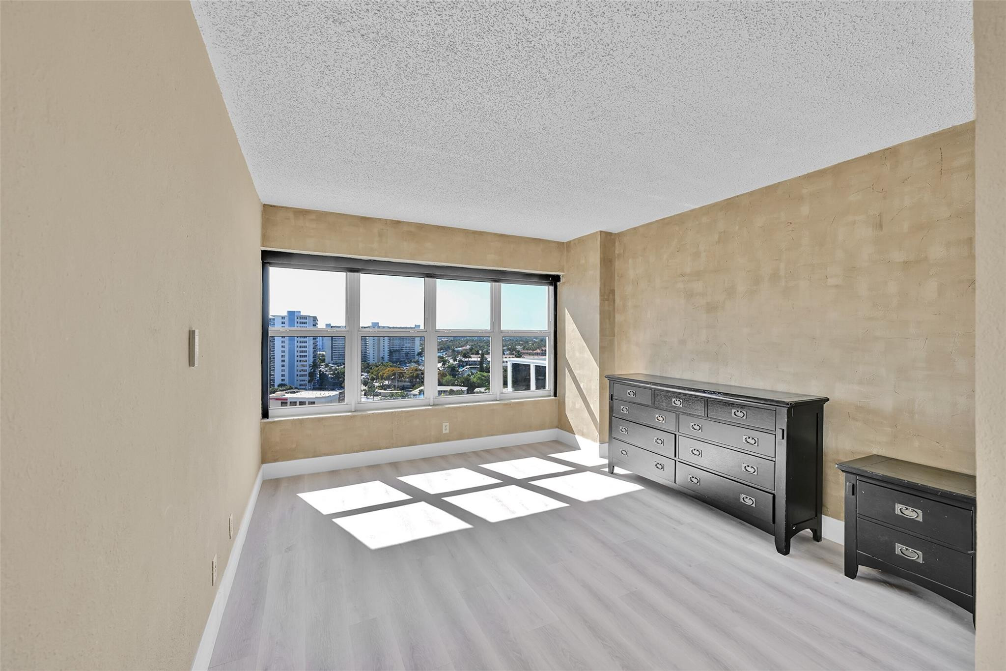 Royal Ambassador - Residential