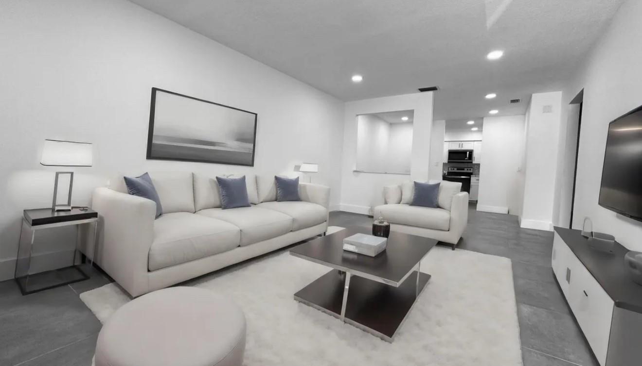 1470 NW 22nd Ct 2