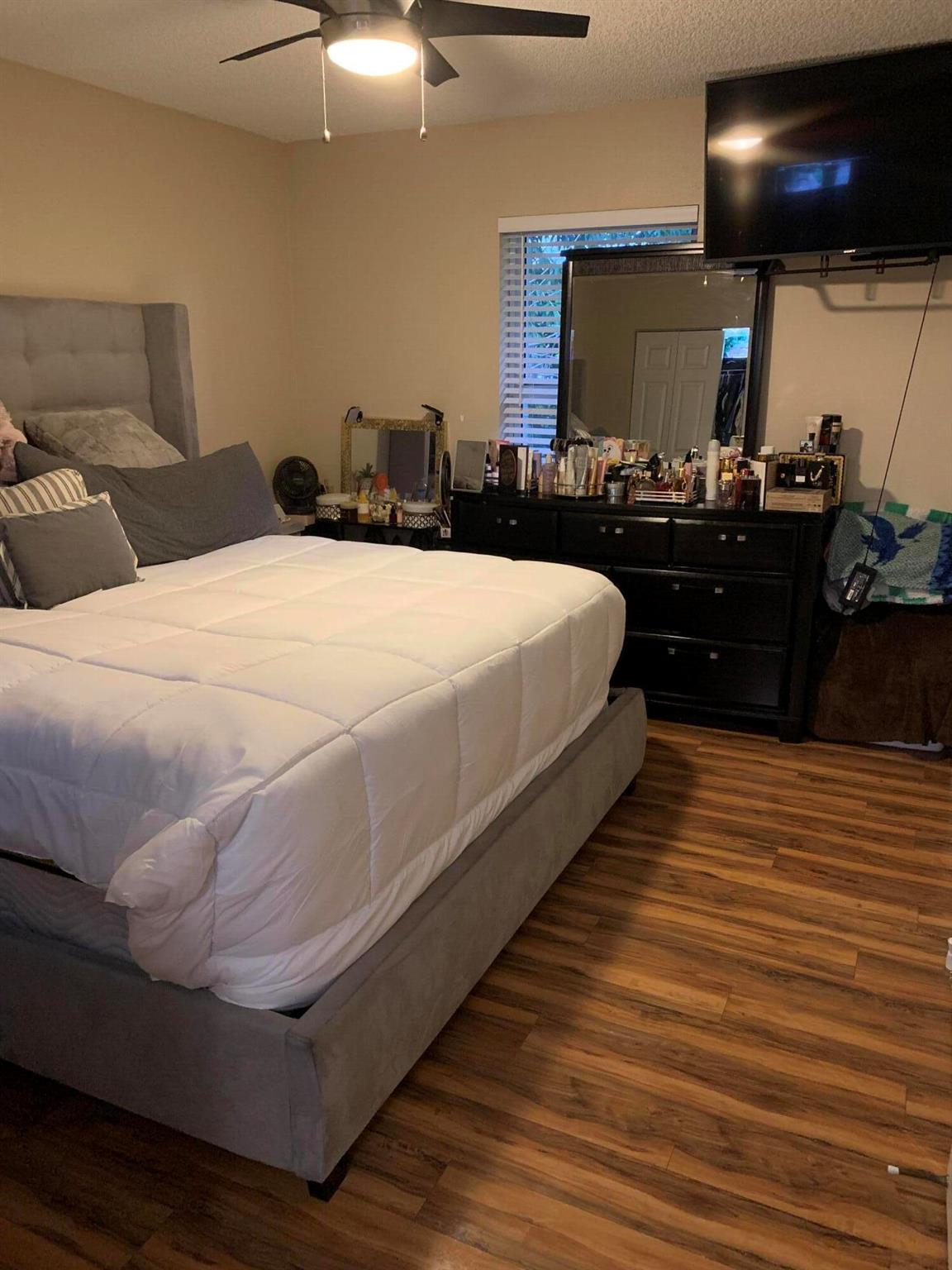 ACREHOME PARK SECOND ADD - Residential Lease