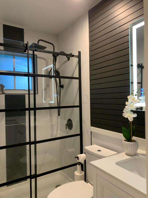 ACREHOME PARK SECOND ADD - Residential Lease