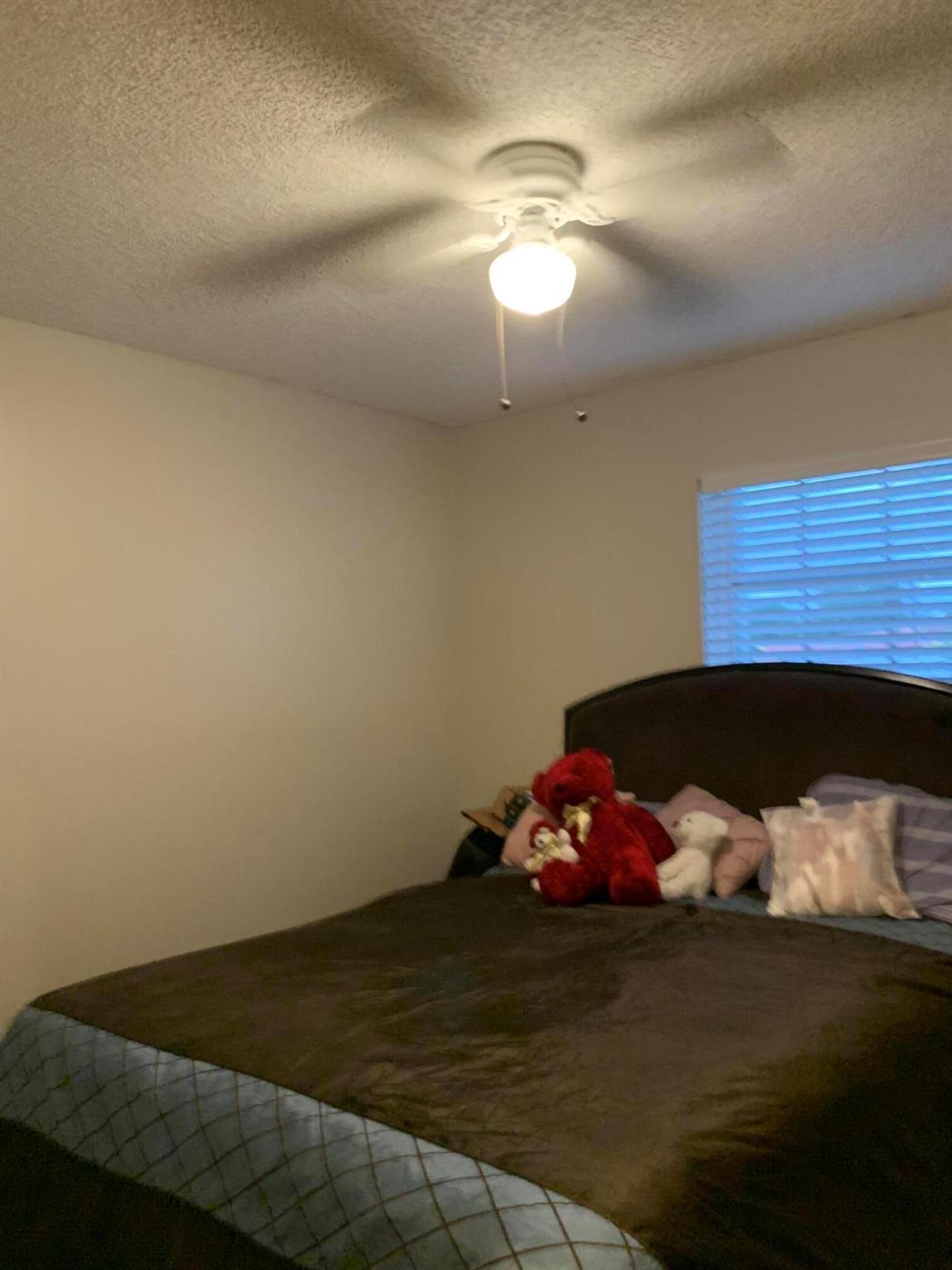 ACREHOME PARK SECOND ADD - Residential Lease