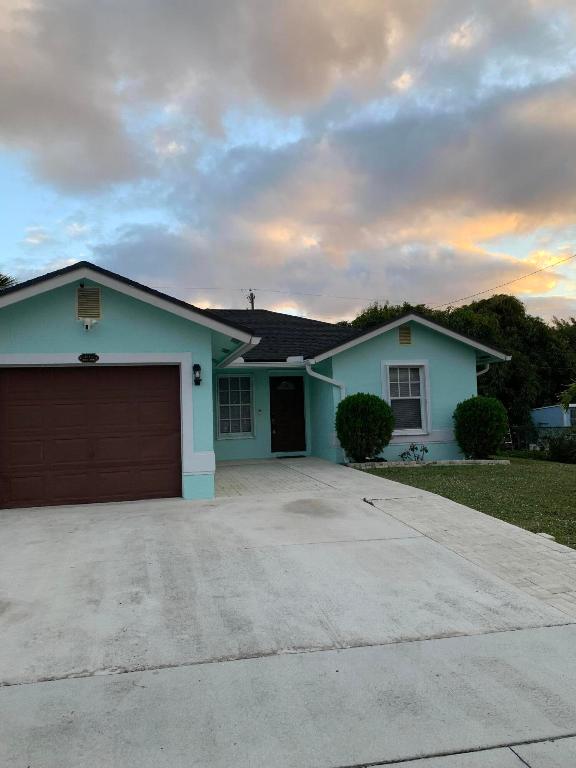 ACREHOME PARK SECOND ADD - Residential Lease