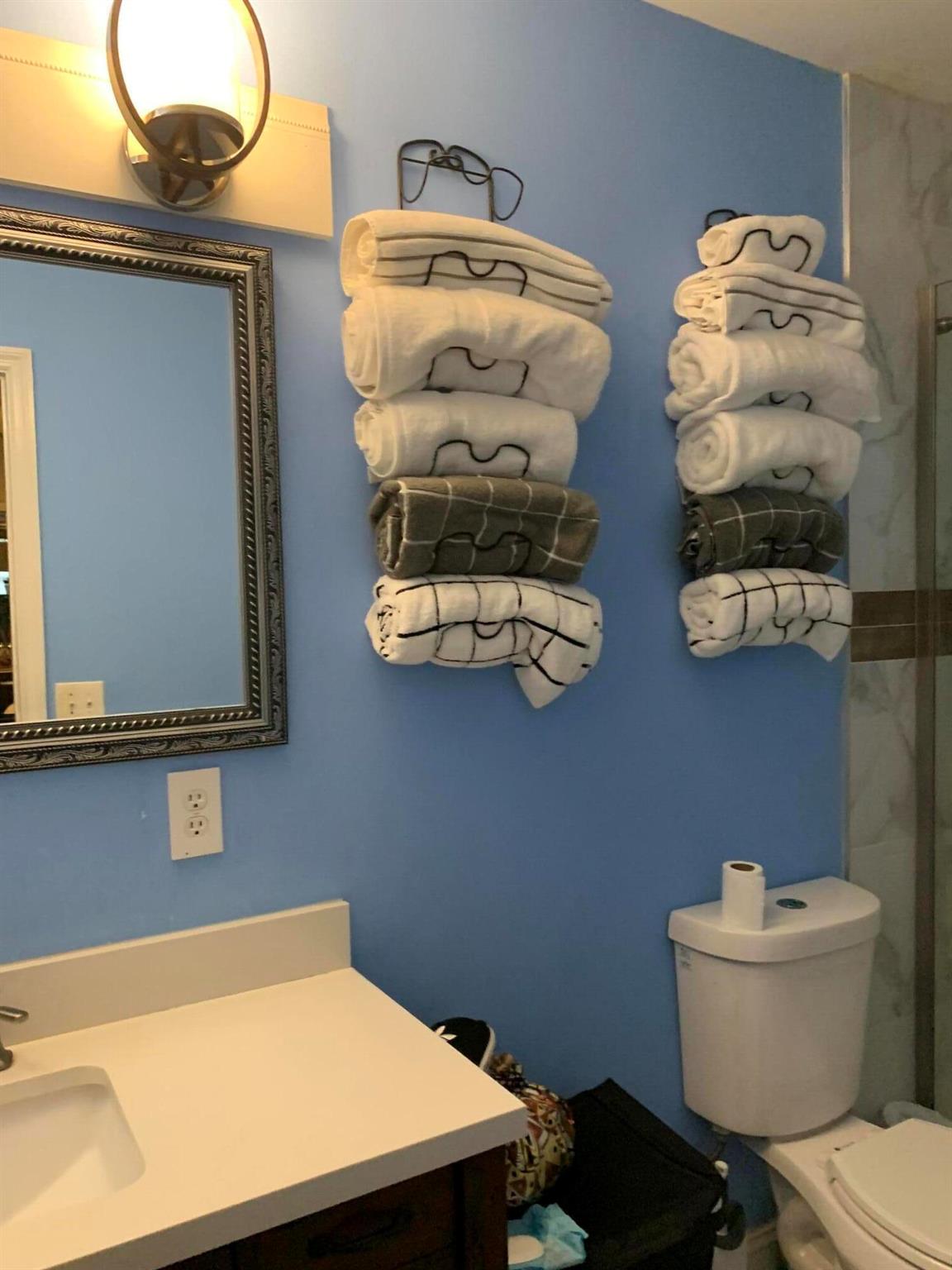 ACREHOME PARK SECOND ADD - Residential Lease