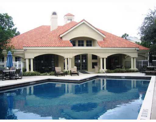 CASABLANCA ISLES CONDOMINIUM - Residential Lease