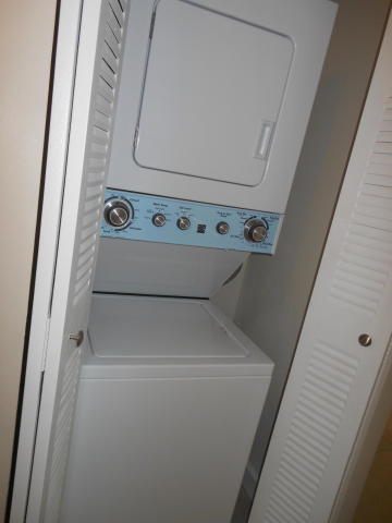 CASABLANCA ISLES CONDOMINIUM - Residential Lease