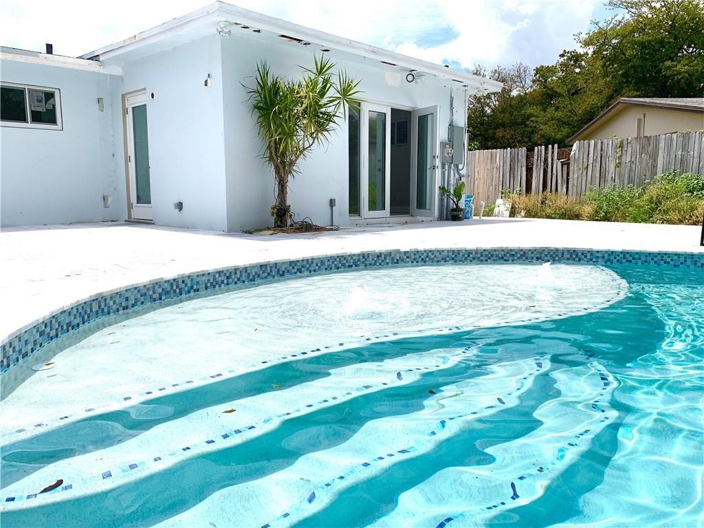 LLOYD ESTATES ADD CORR PL - Residential