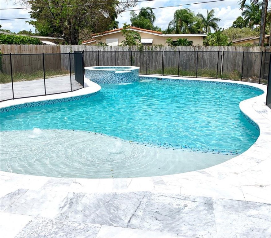 LLOYD ESTATES ADD CORR PL - Residential