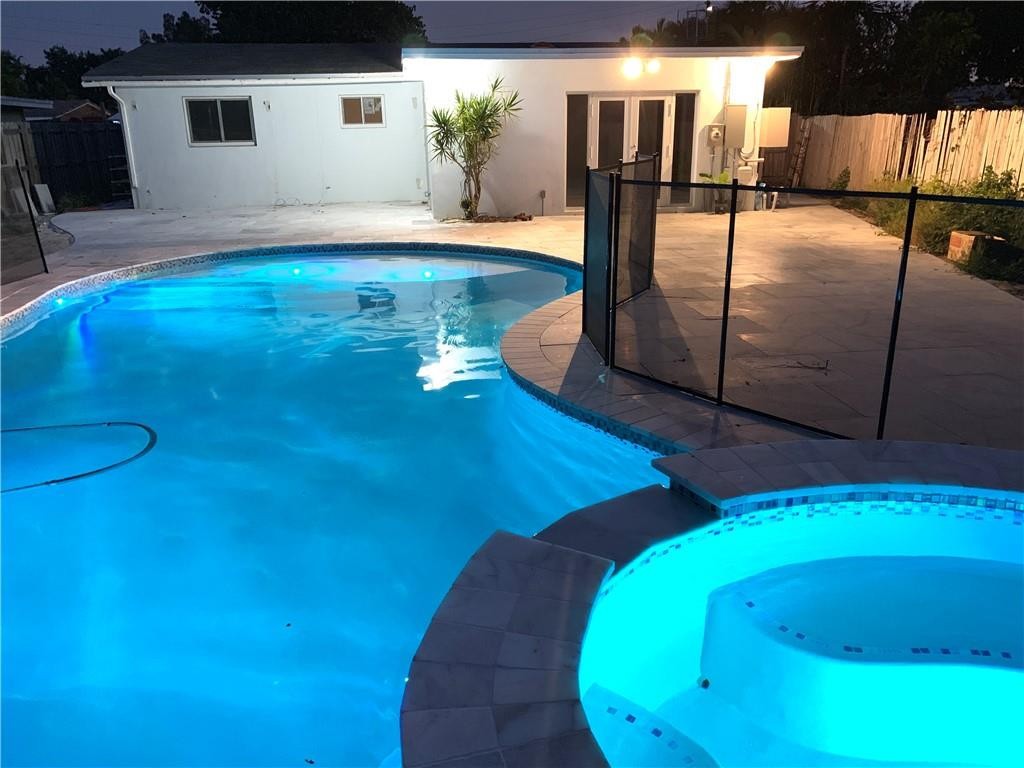 LLOYD ESTATES ADD CORR PL - Residential