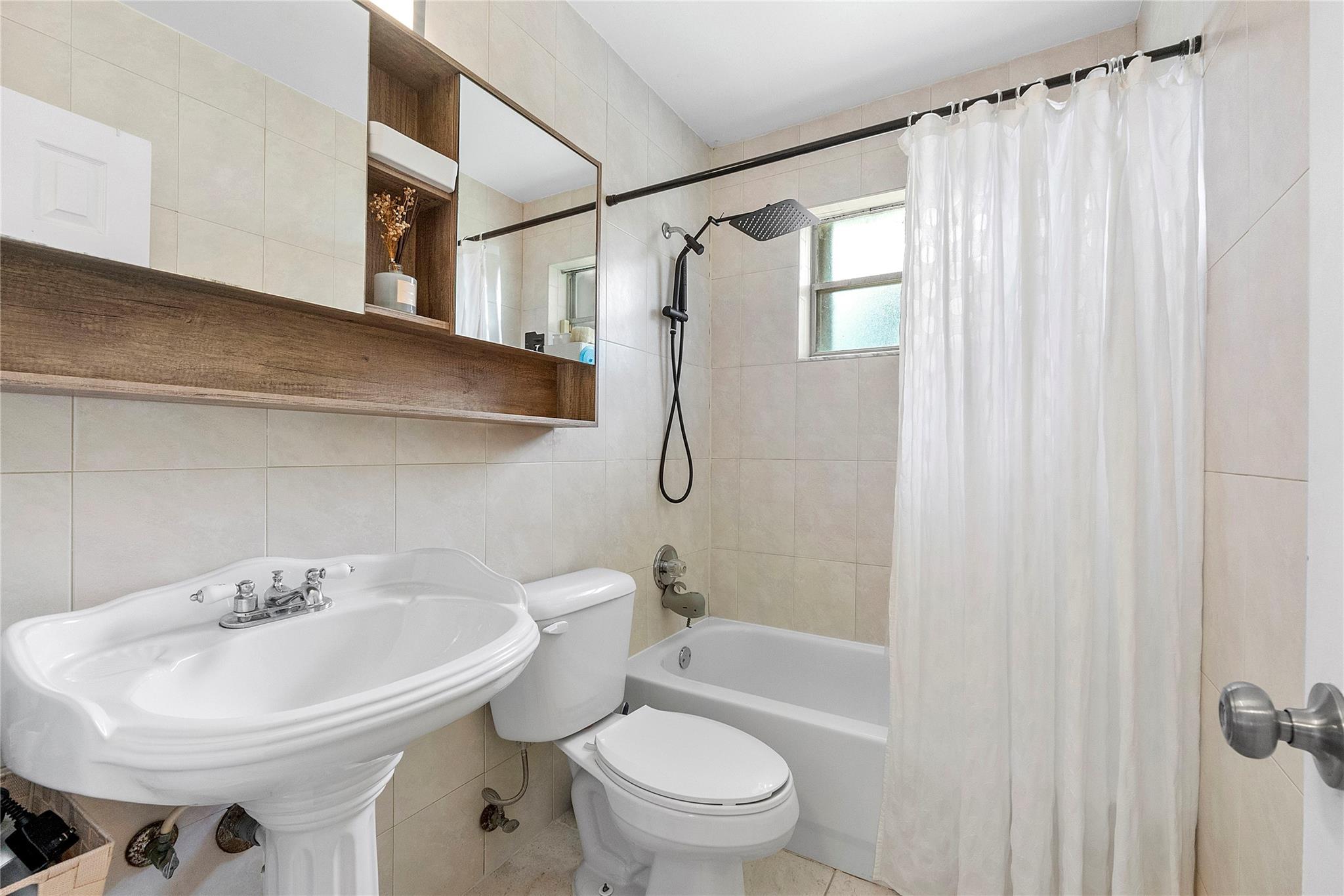 Twin Lakes Homes Sec 3 53 - Residential