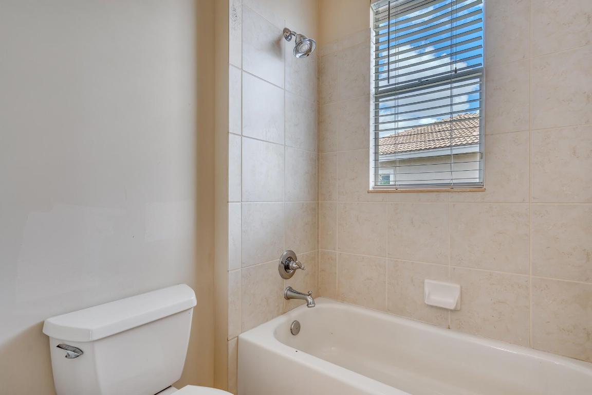 WELLINGTON VIEW - Residential