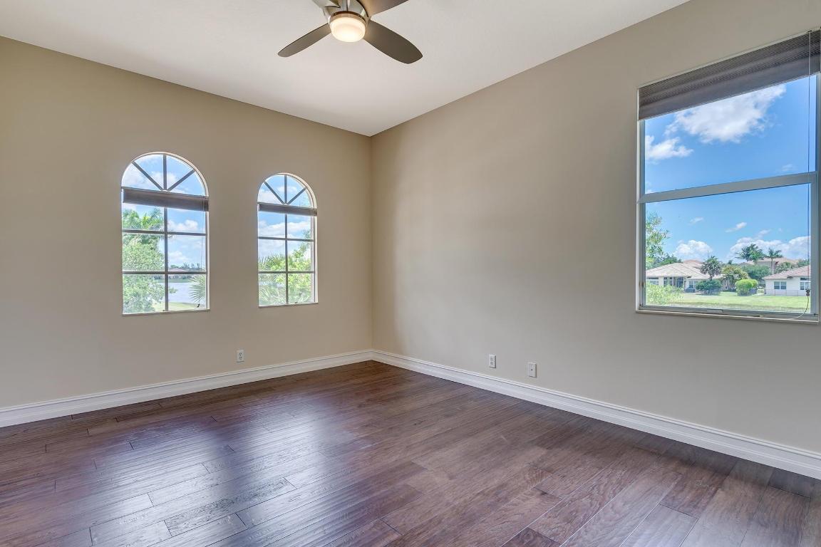 WELLINGTON VIEW - Residential