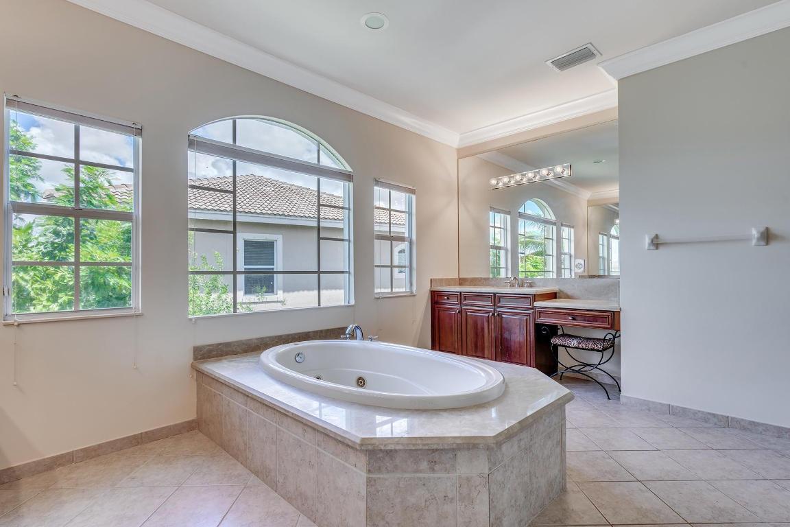 WELLINGTON VIEW - Residential