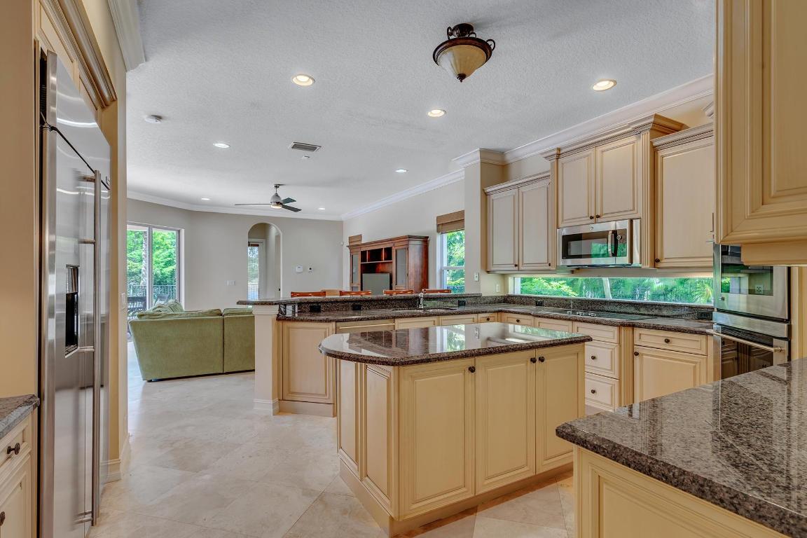 WELLINGTON VIEW - Residential