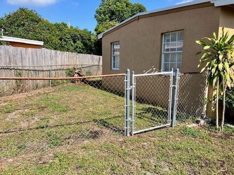 A home in Lake Worth