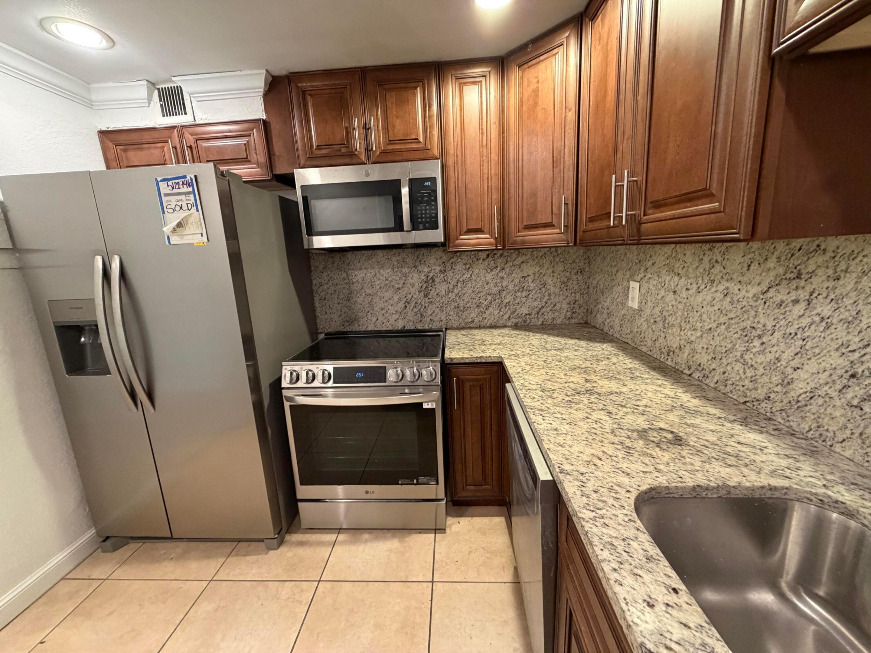 SPANISH OAKS CONDO - Residential