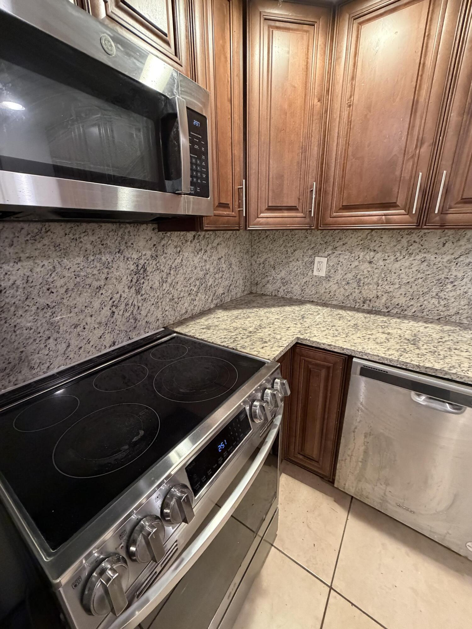 SPANISH OAKS CONDO - Residential