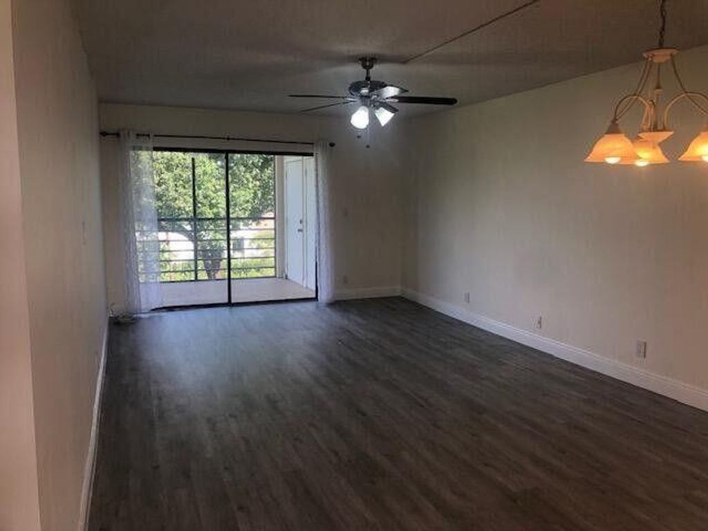 Photo of 9235 SW 8th Street #403, Boca Raton, FL 33428 (MLS # R11161478)