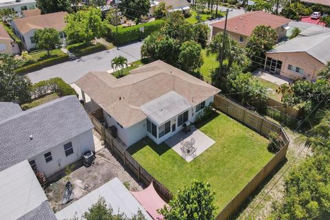 A home in Lake Worth Beach