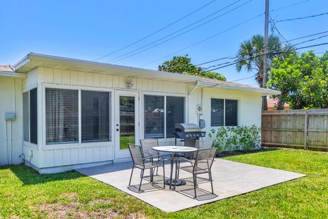 A home in Lake Worth Beach