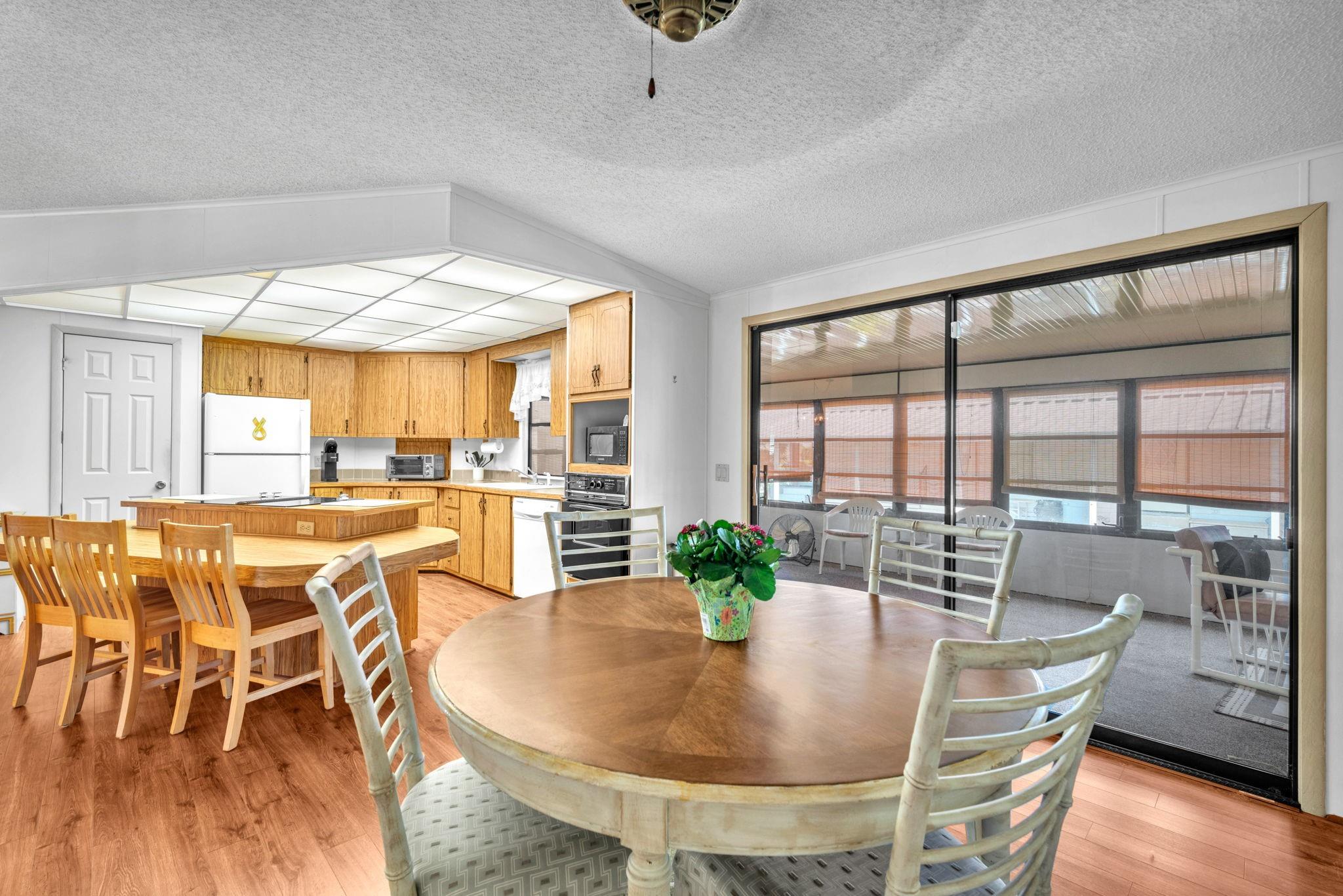 Pinelake Gardens & Estates - Residential