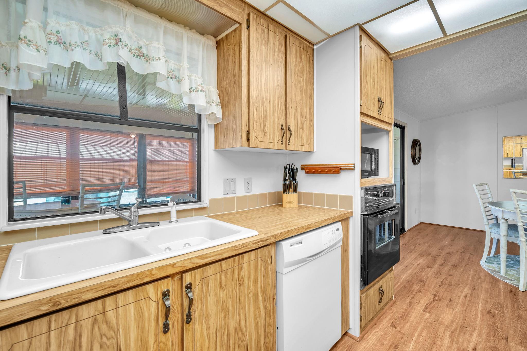 Pinelake Gardens & Estates - Residential