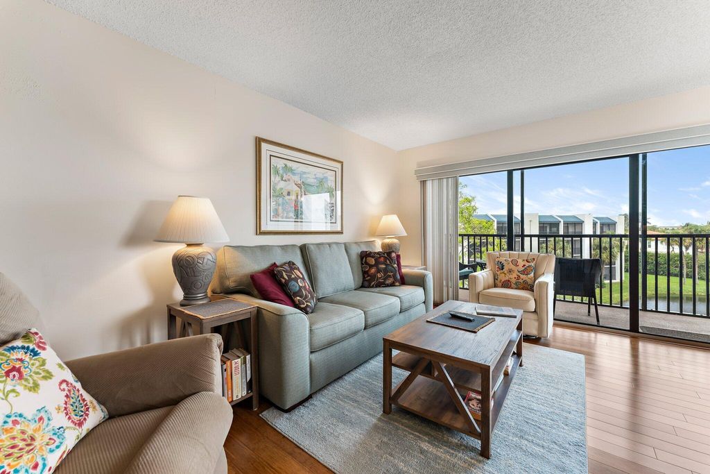 Photo of 1605 S Us Highway 1 #B406, Jupiter, FL 33477 (MLS # R11070826)