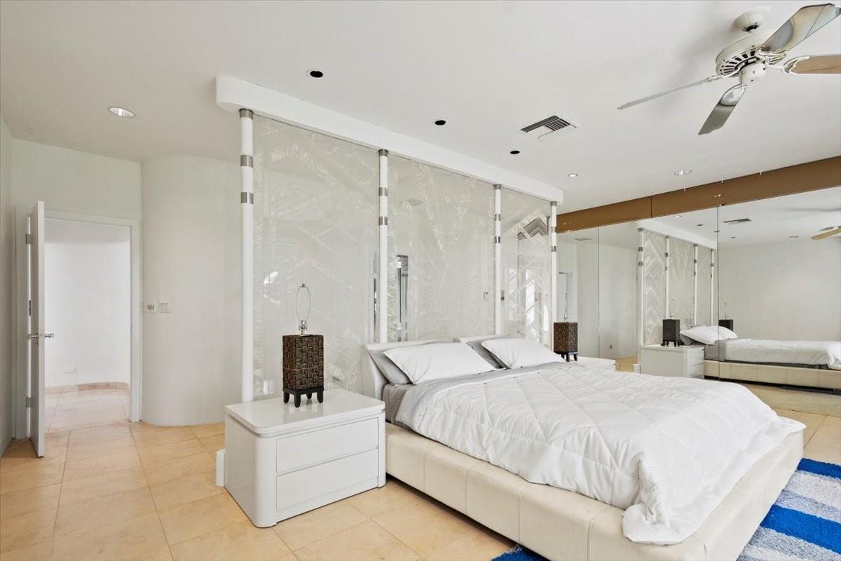 Woodlands Sec Four 66-25 - Residential