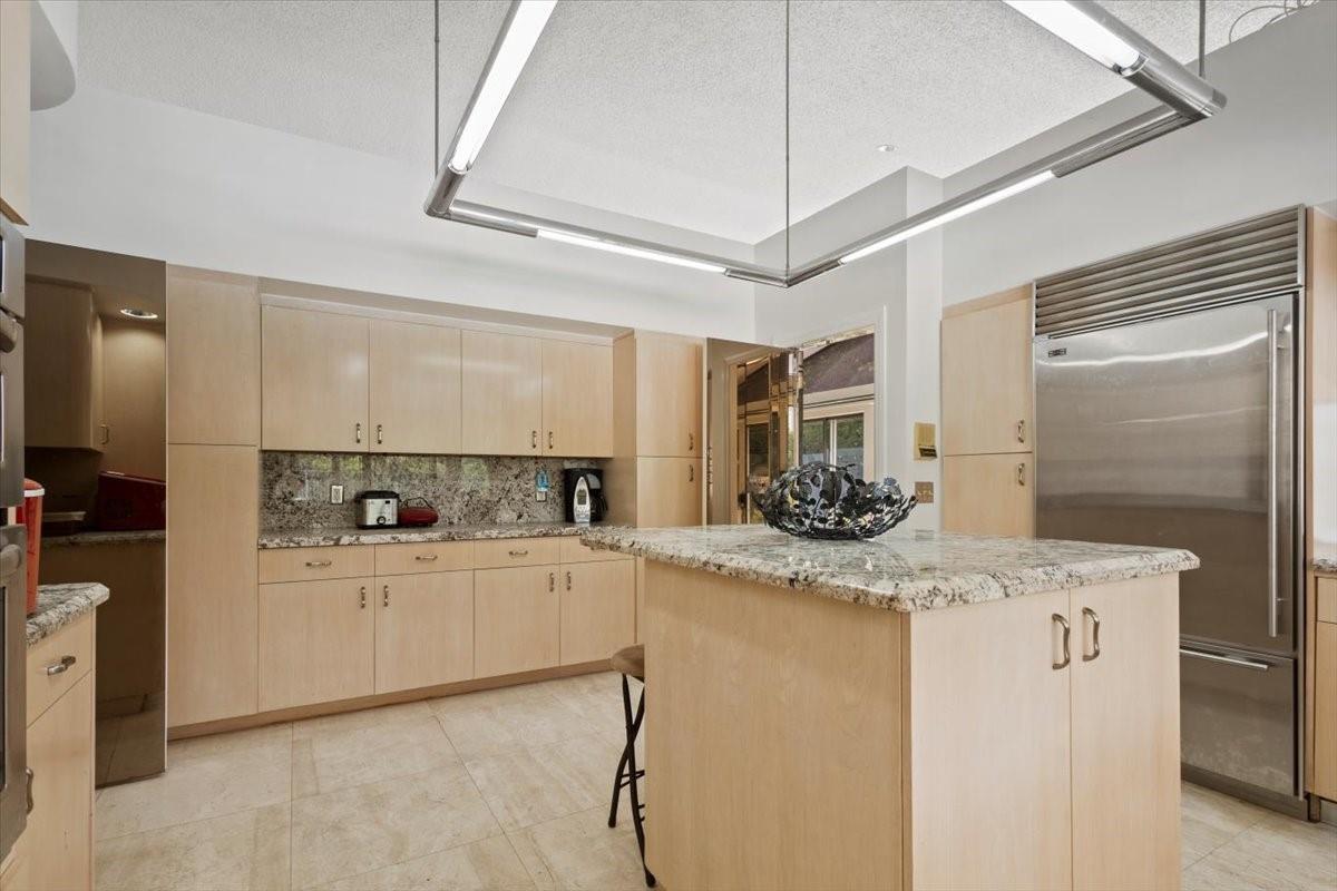 Woodlands Sec Four 66-25 - Residential
