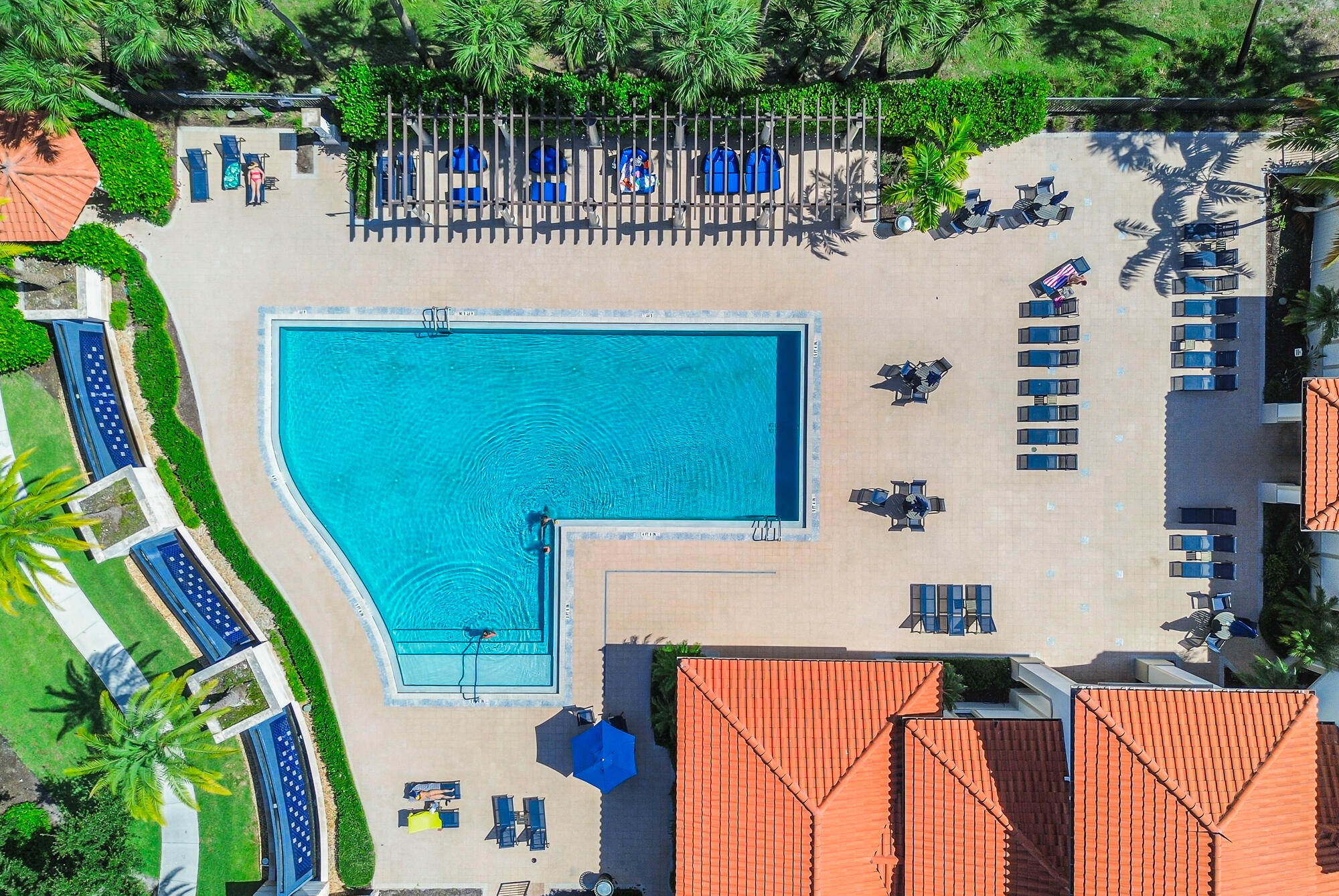 PEMBROKE LAKES SOUTH - Residential