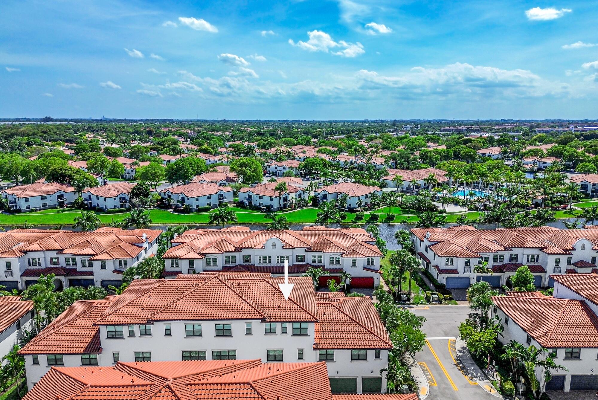 PEMBROKE LAKES SOUTH - Residential
