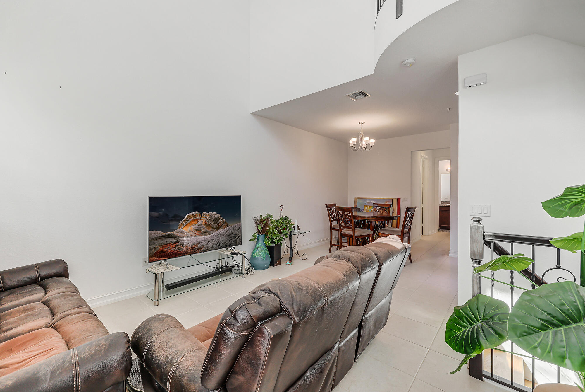 PEMBROKE LAKES SOUTH - Residential