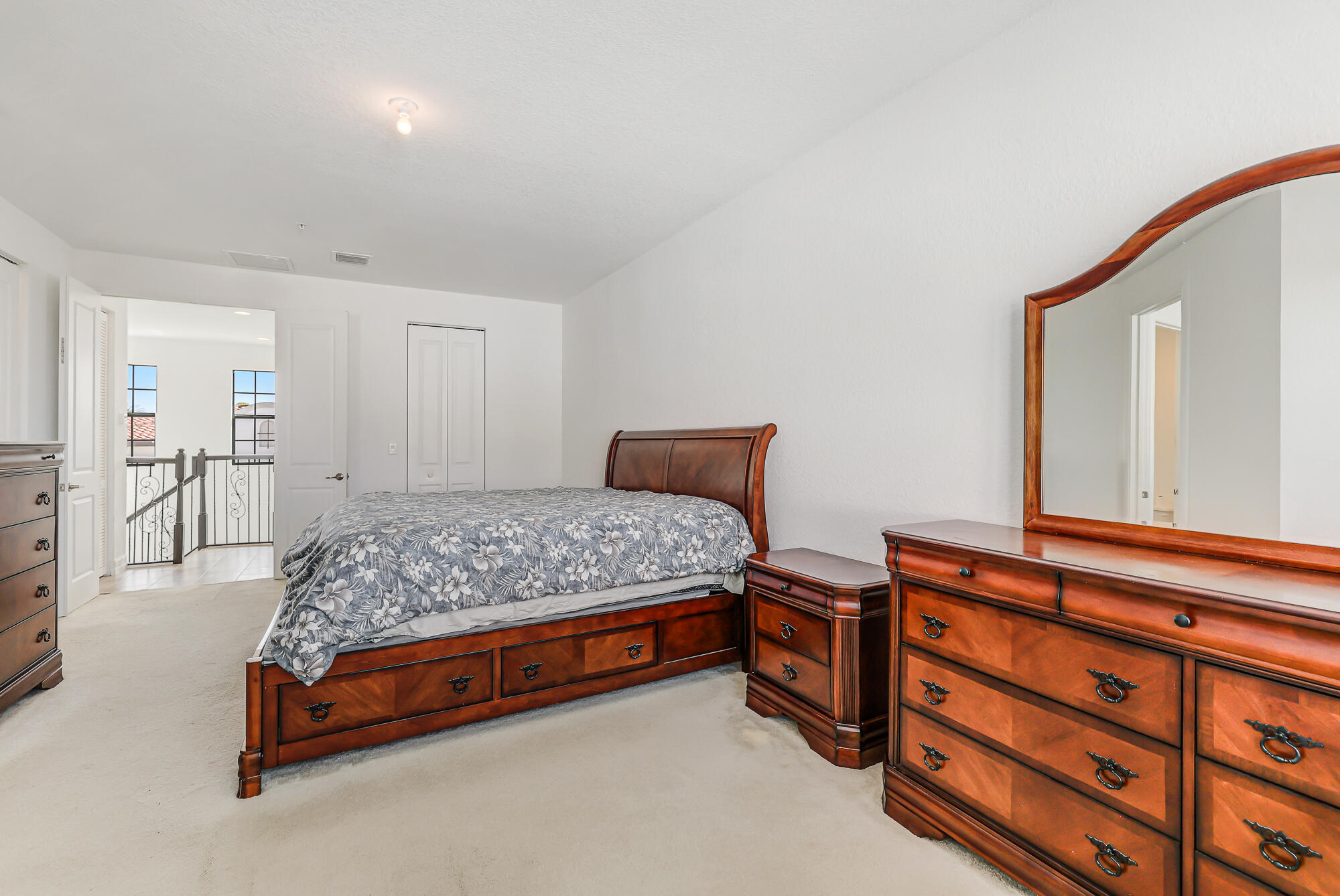 PEMBROKE LAKES SOUTH - Residential
