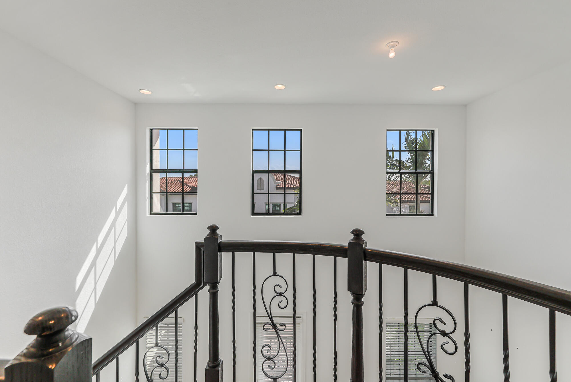 PEMBROKE LAKES SOUTH - Residential