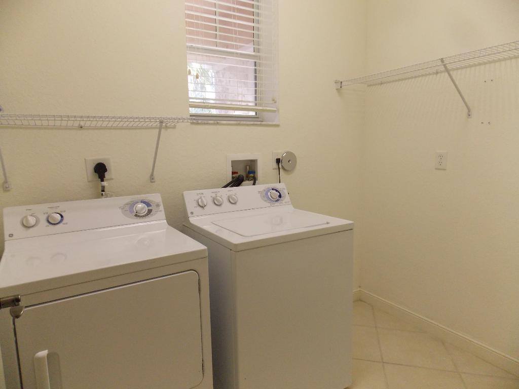 CITYSIDE CONDO - Residential Lease