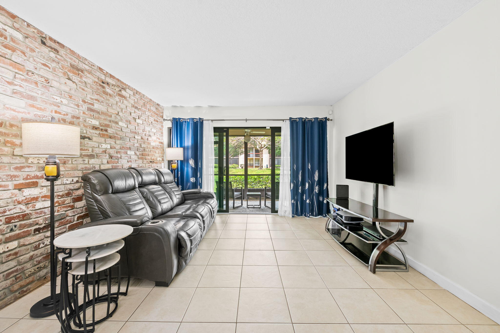 MEADOWRIDGE CONDO - Residential