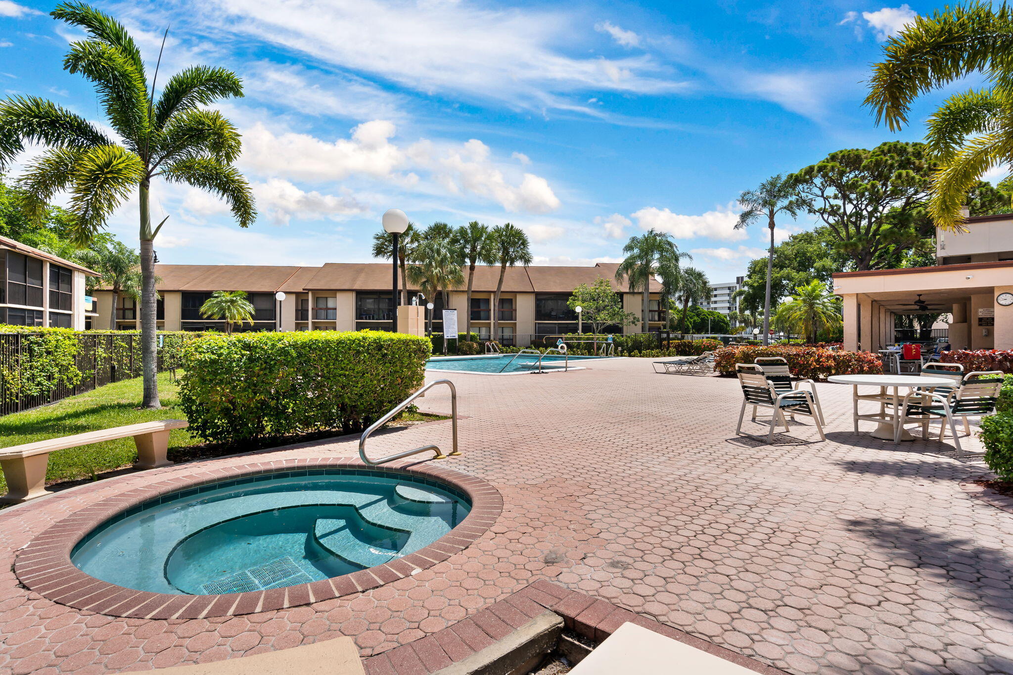 MEADOWRIDGE CONDO - Residential