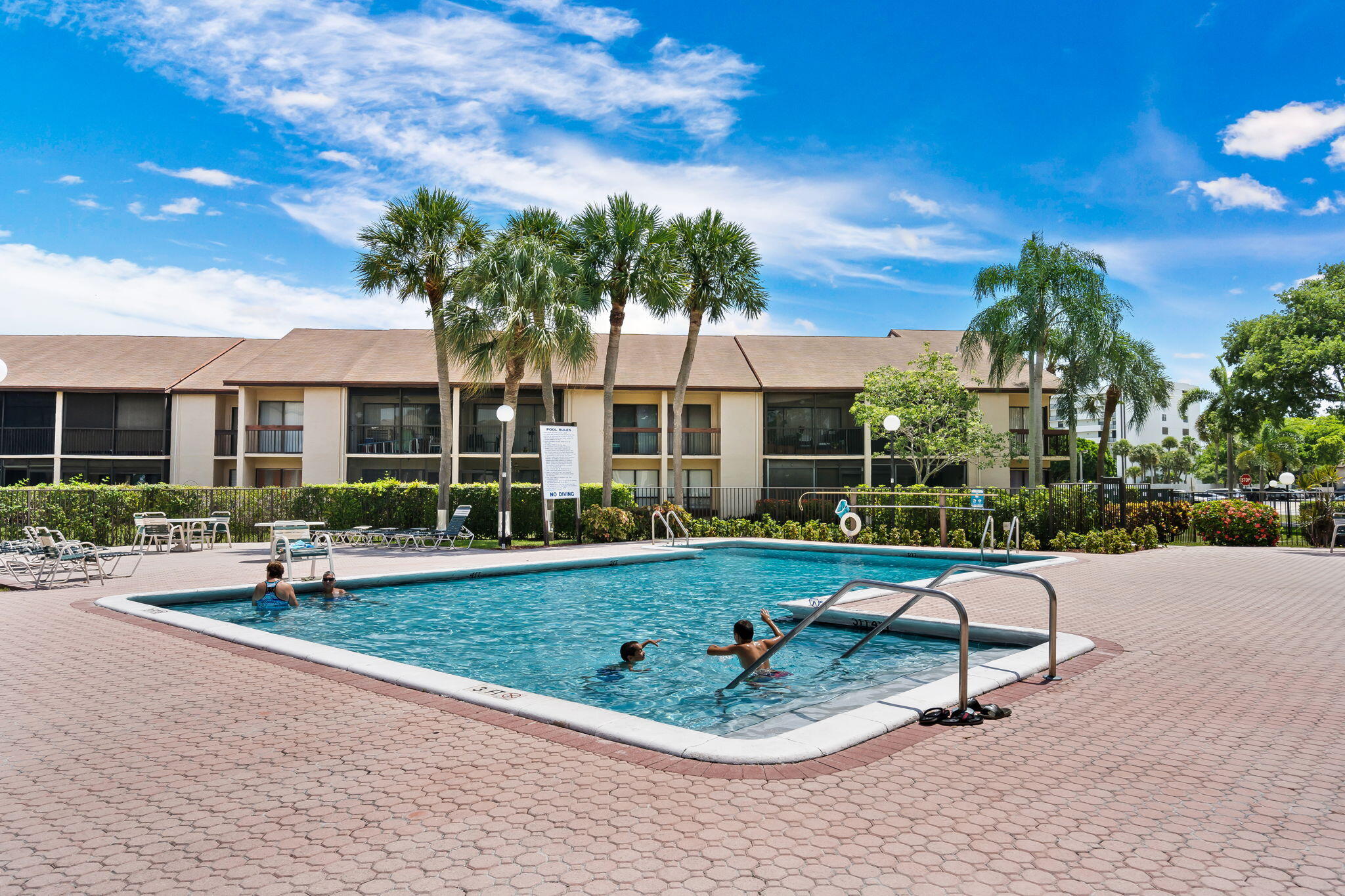 MEADOWRIDGE CONDO - Residential