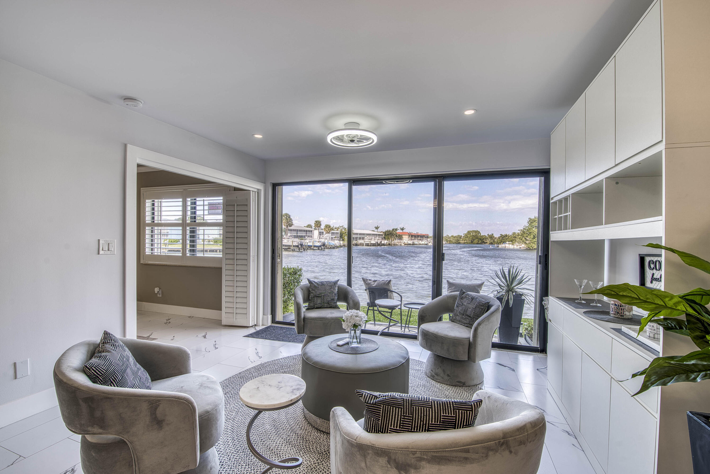 Northlake Condo - Residential